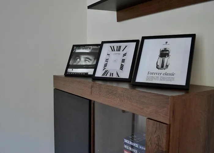 Apartment Newly Renovated House Near Prague